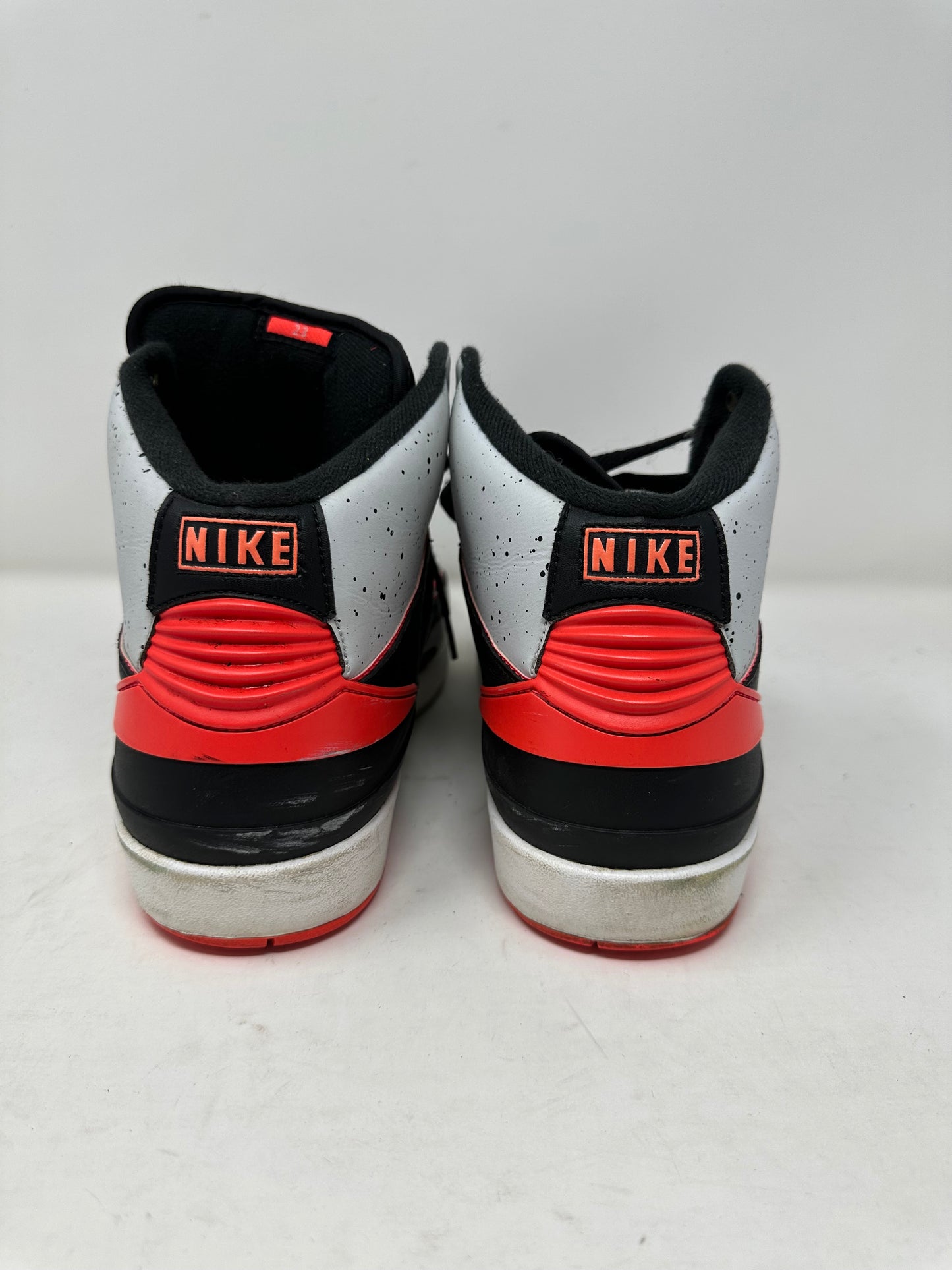 Jordan 2 “Infrared”