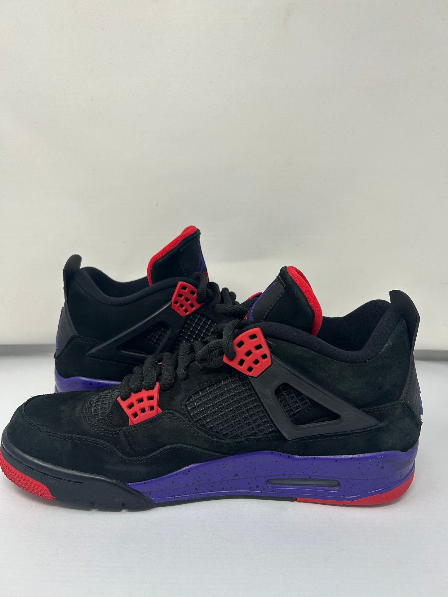 Jordan 4 “Raptors OVO”