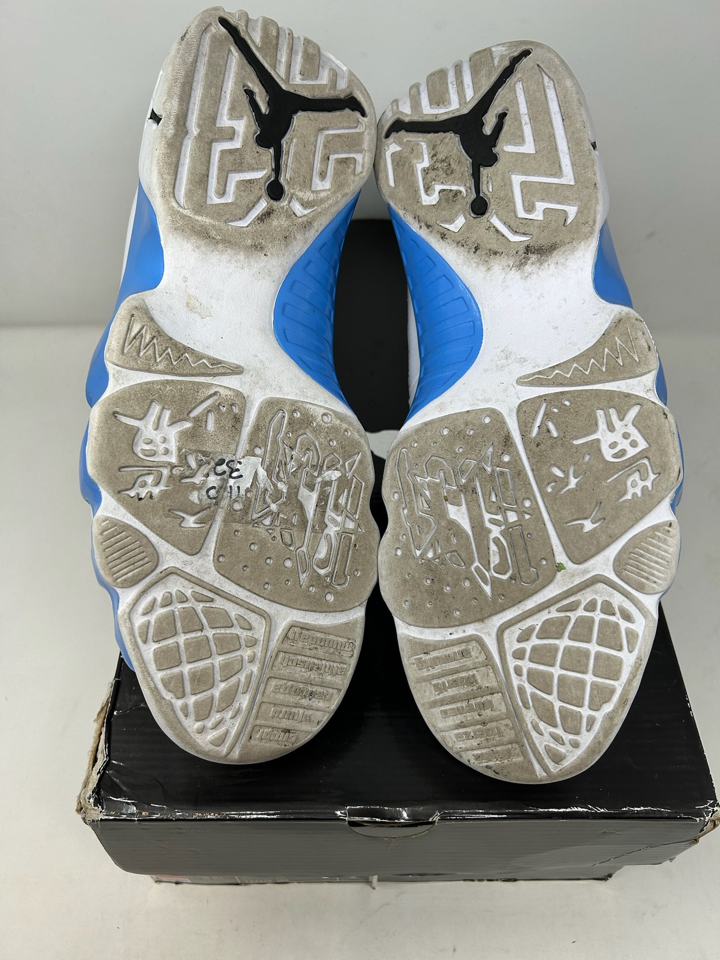 Jordan 9 (2010) “Powder Blue”