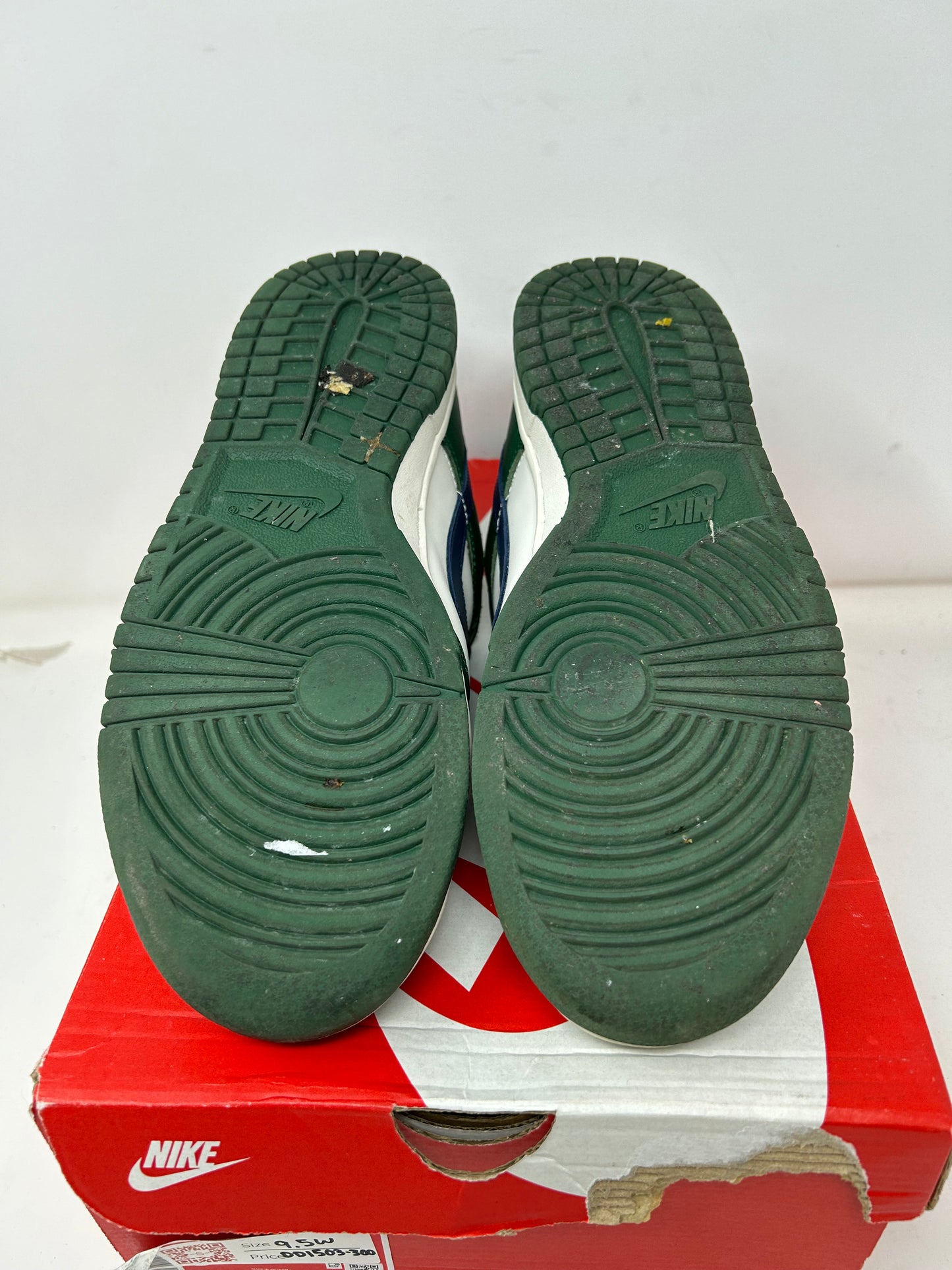 Nike Dunk Low “Gorge Green”