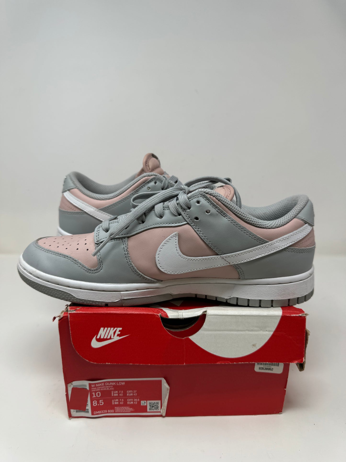 Nike Dunk Low Women’s “Pink Oxford”