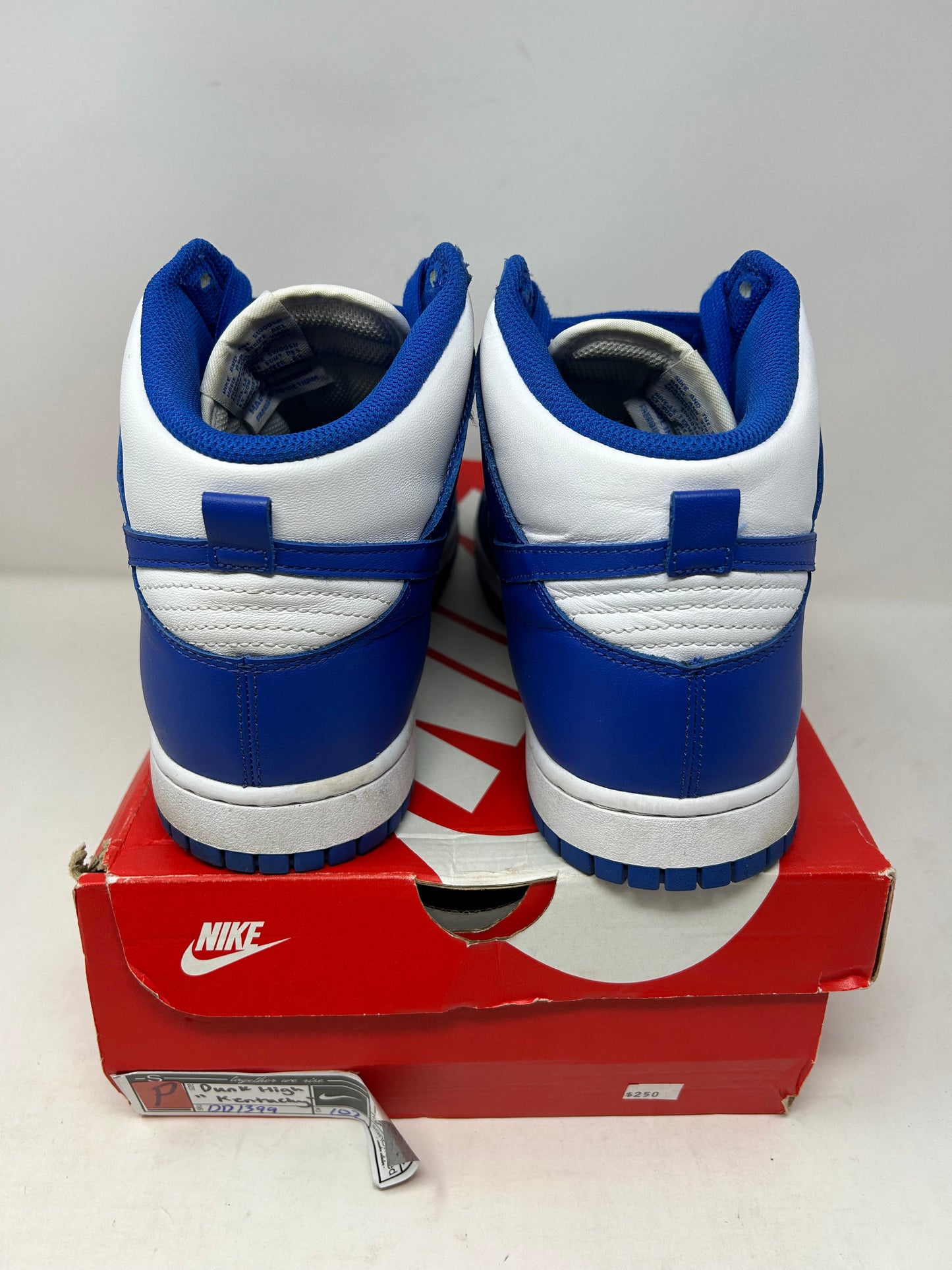 Nike Dunk High “Kentucky”