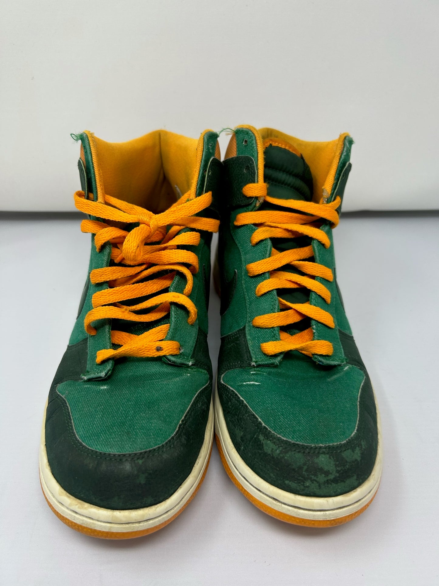 Nike Dunk High “Vivid Orange Gorge Green”