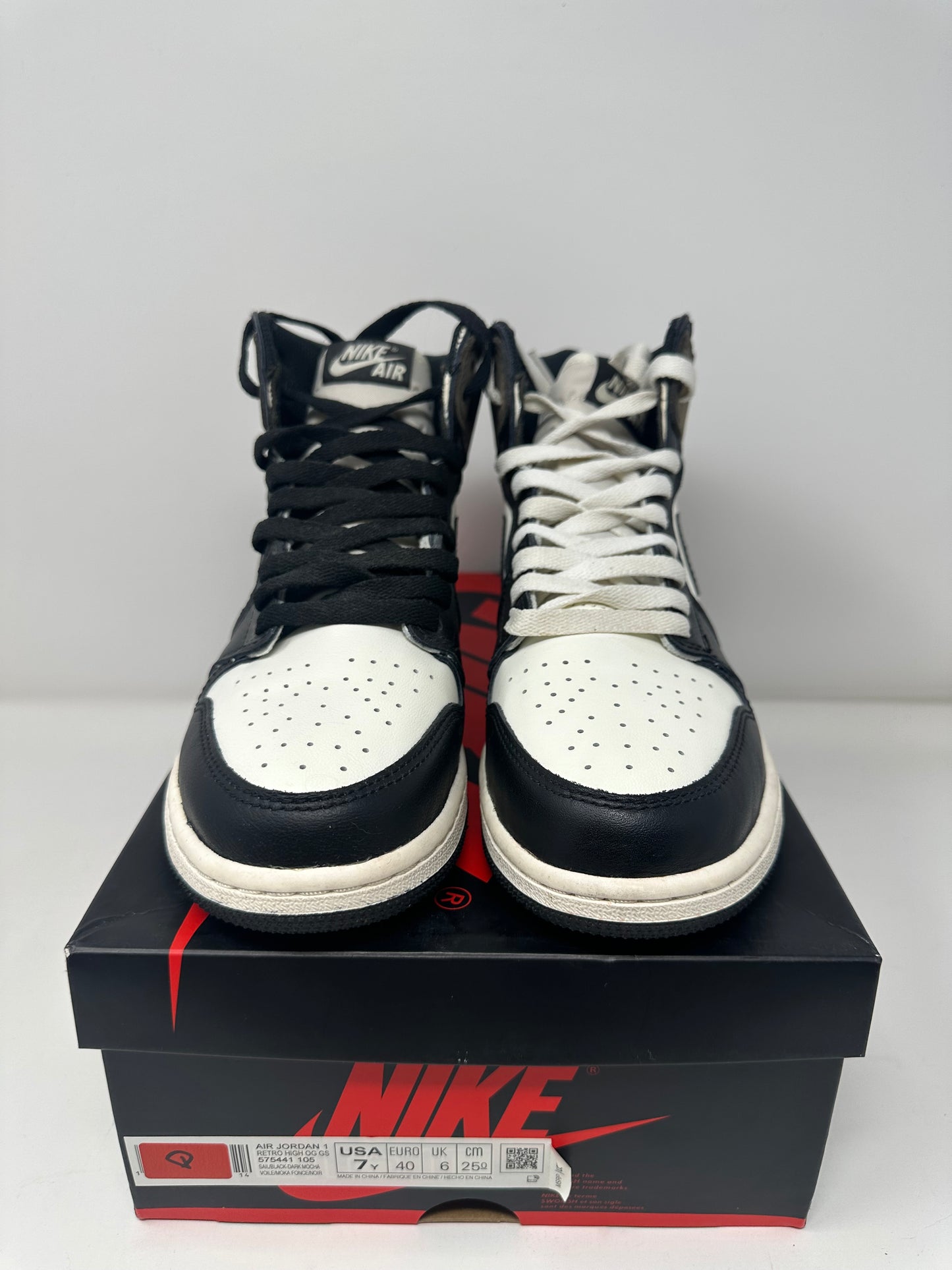 Jordan 1 High GS “Mocha”