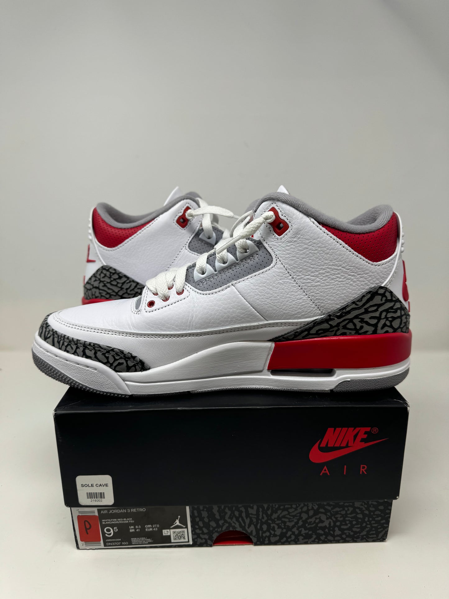 Jordan 3 “Fire Red”