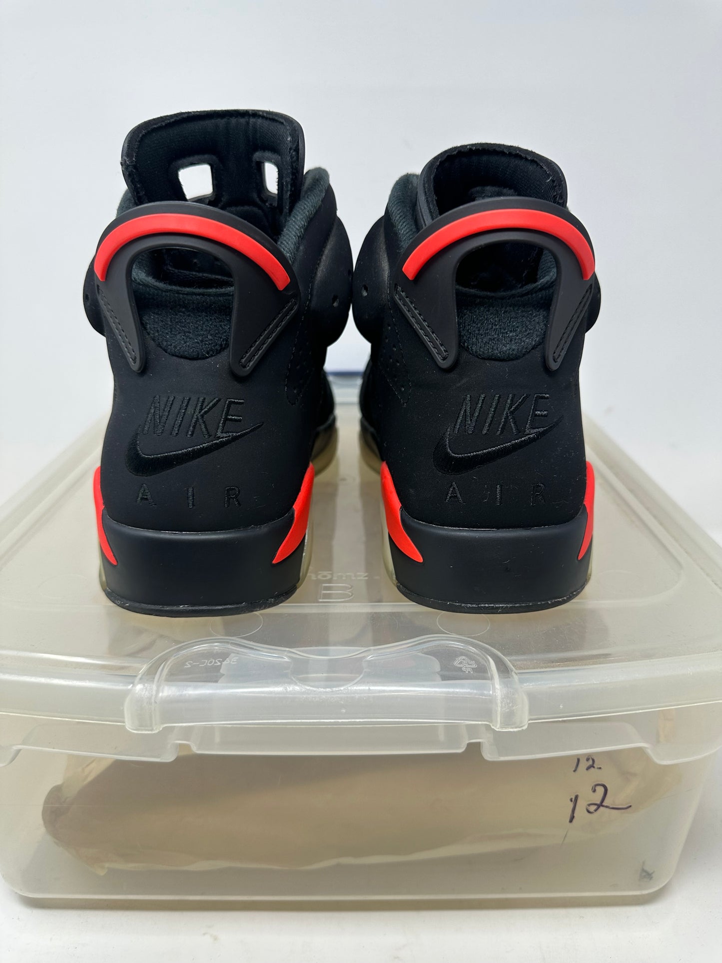 Jordan 6 “Infrared”