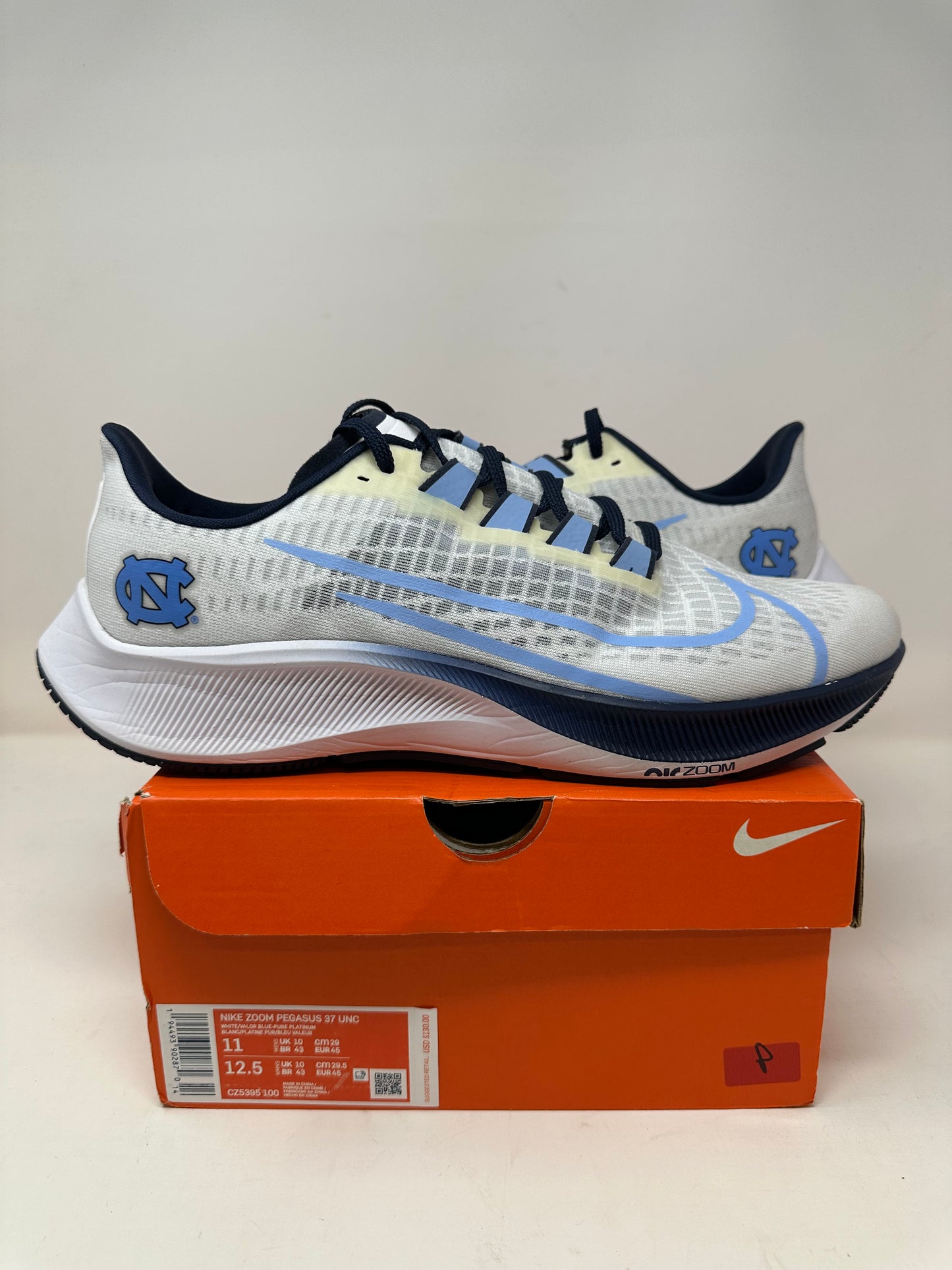 Nike Zoom Pegasus “UNC”
