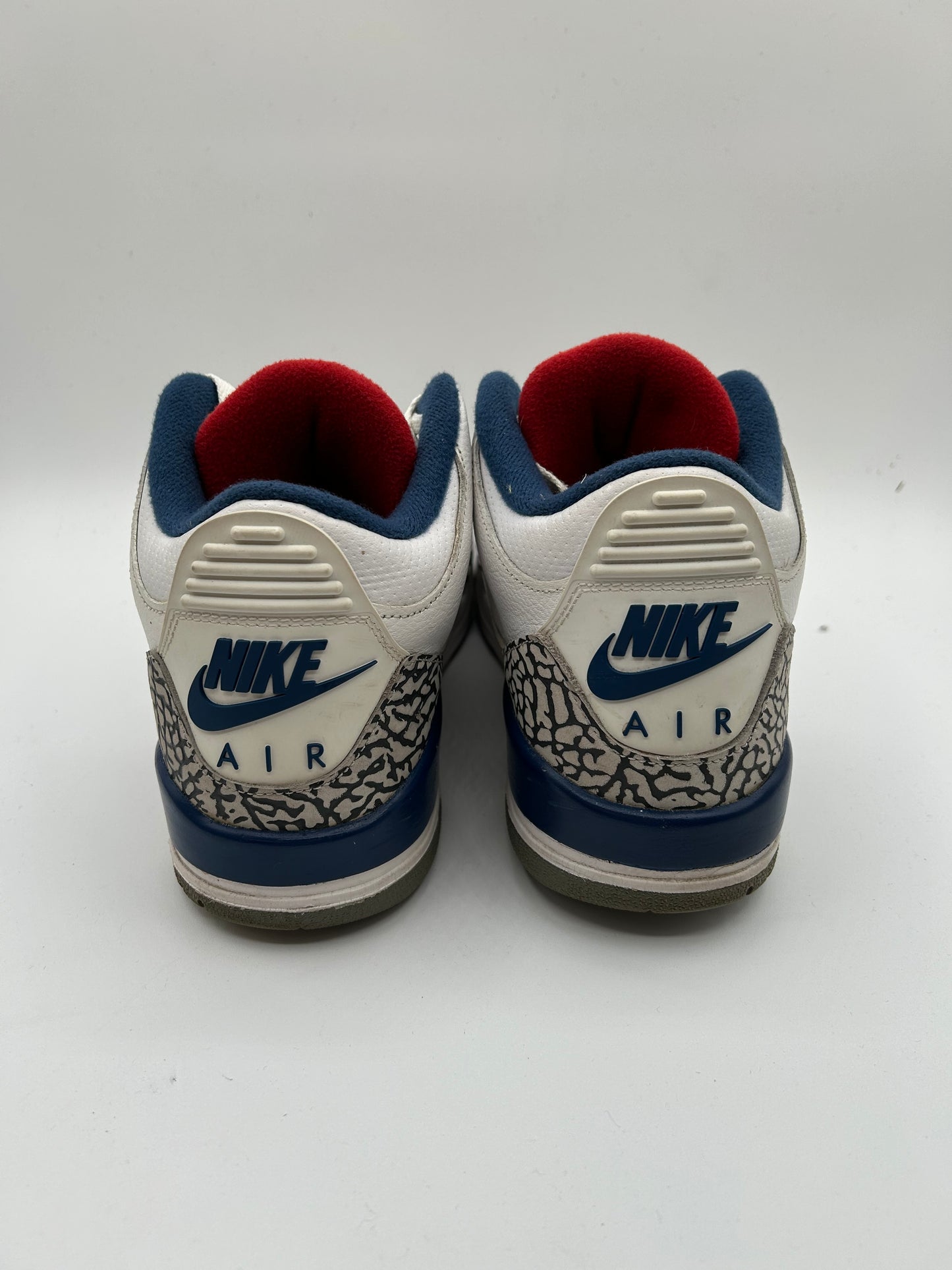 Jordan 3 “True Blue”
