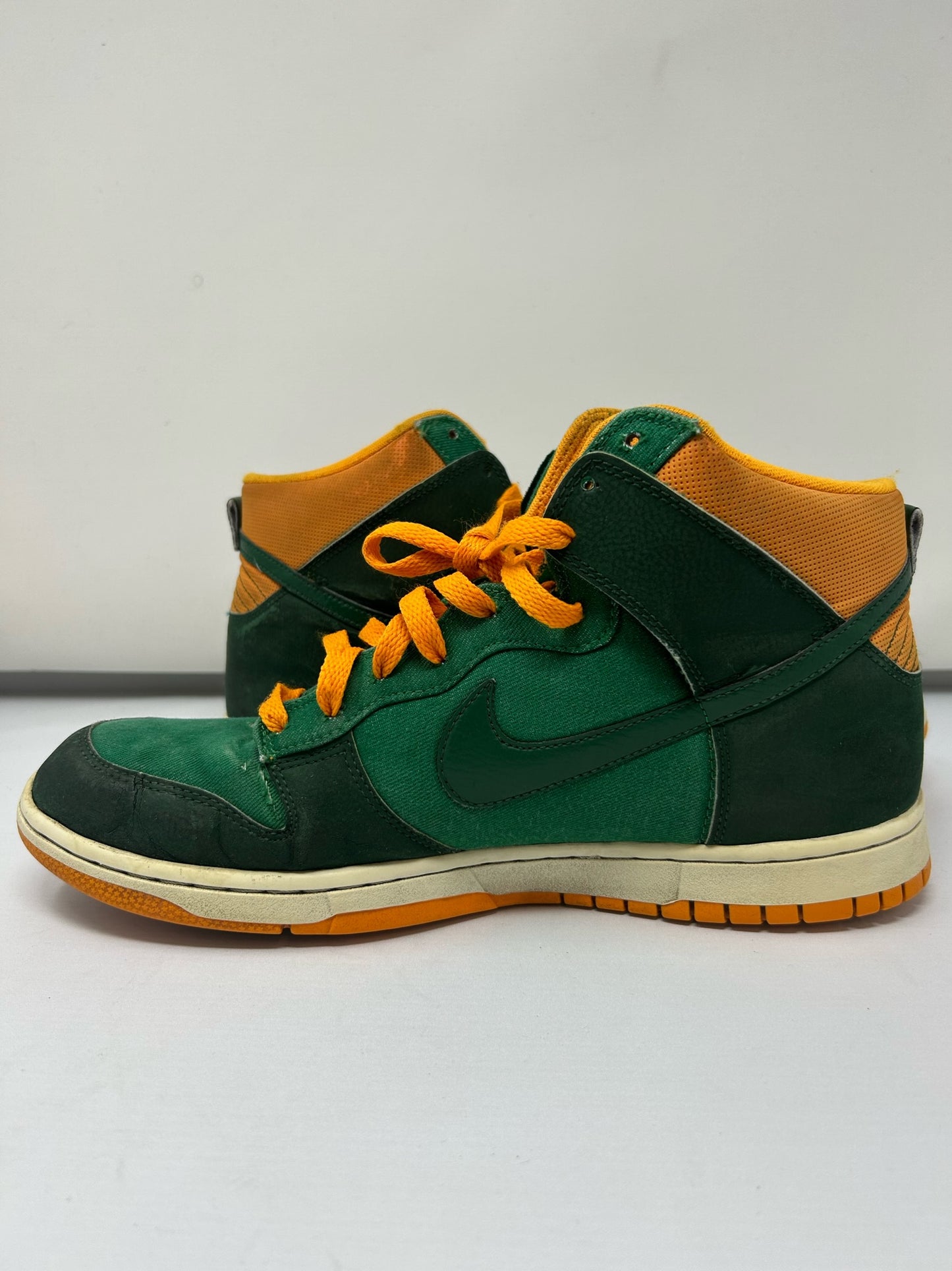 Nike Dunk High “Vivid Orange Gorge Green”
