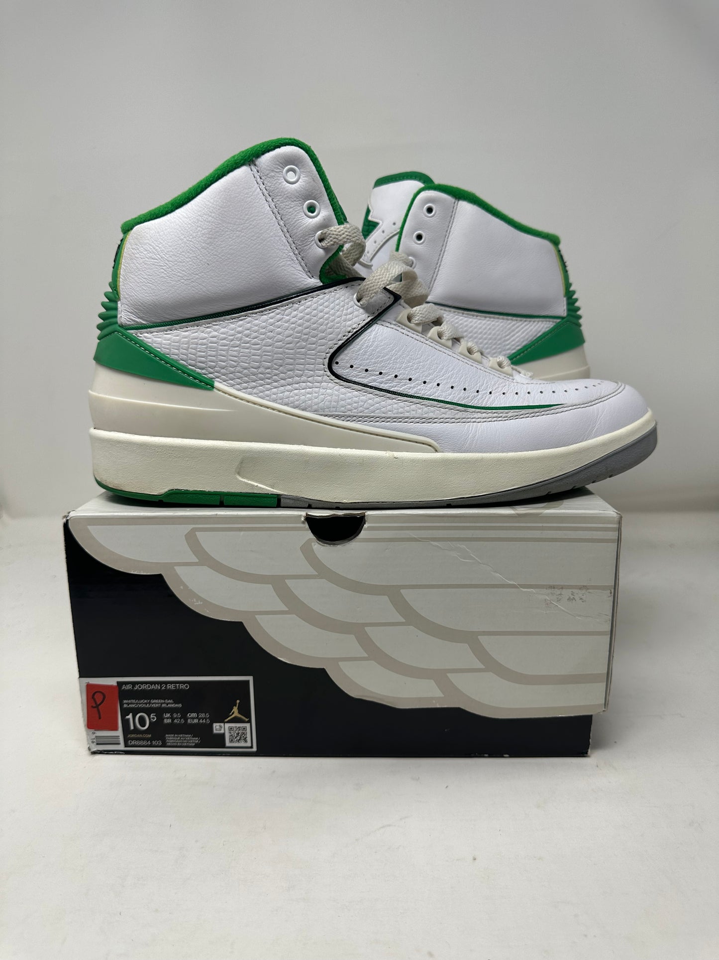 Jordan 2 “Lucky Green”