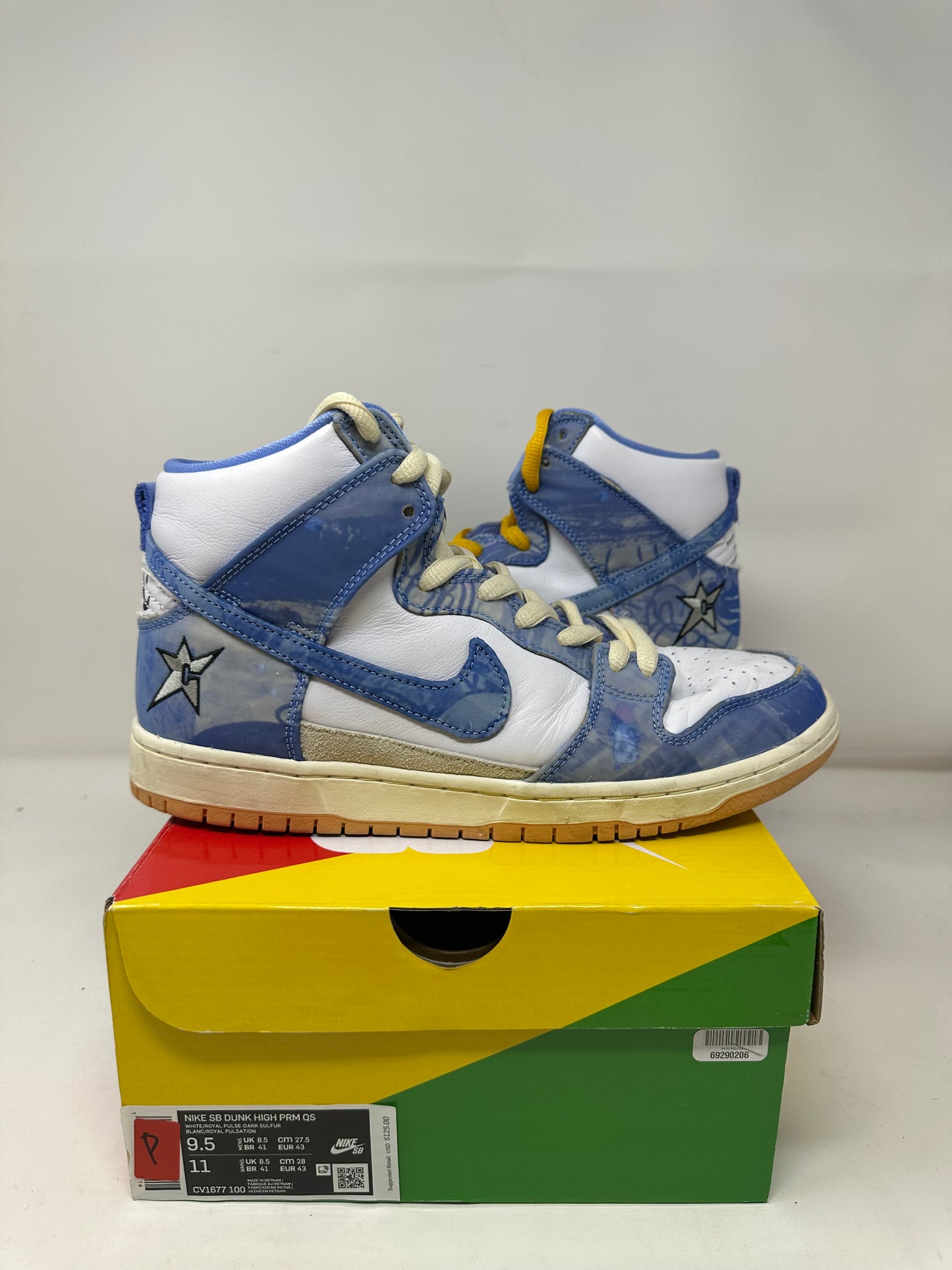 Nike SB Dunk High “Carpet Company”
