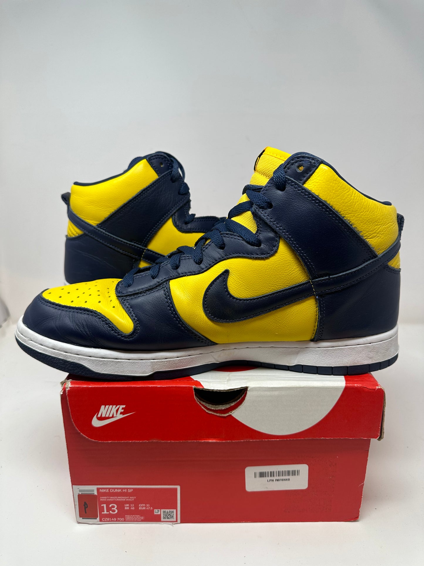 Nike Dunk High “Michigan”