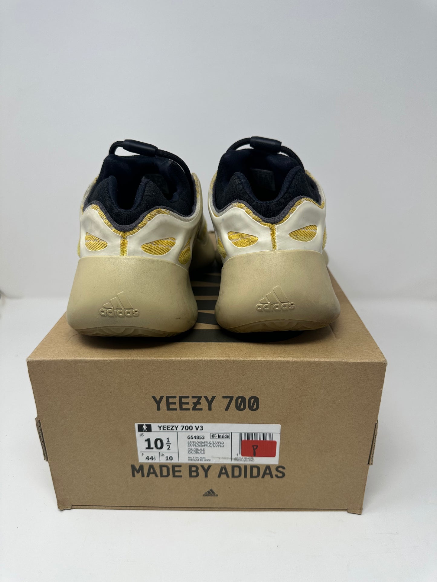 Adidas Yeezy 700 “Safflower”