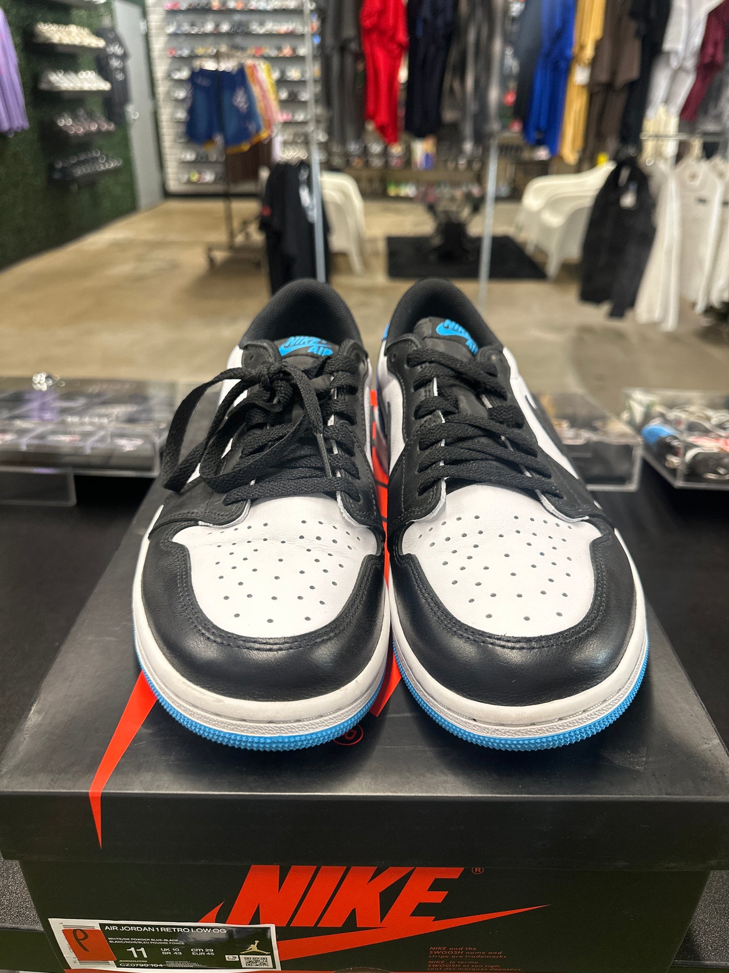 Jordan 1 Low OG “UNC”