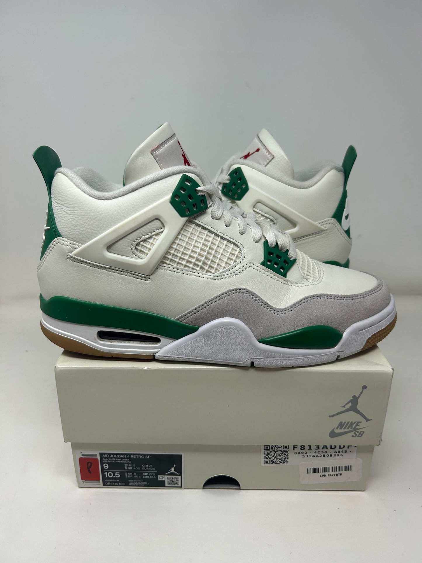 Jordan 4 SB “Pine Green”