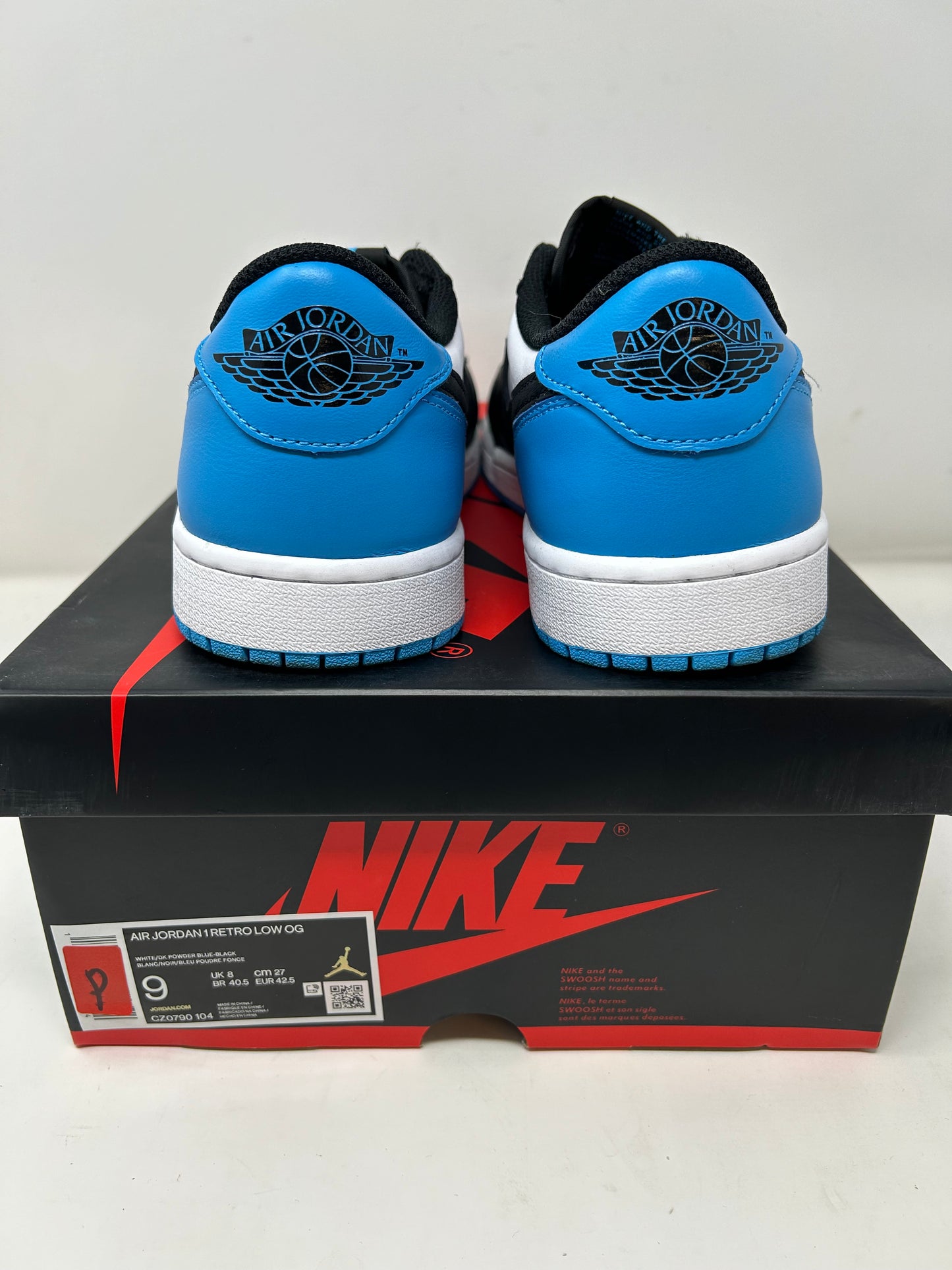 Jordan 1 Low “Powder Blue”