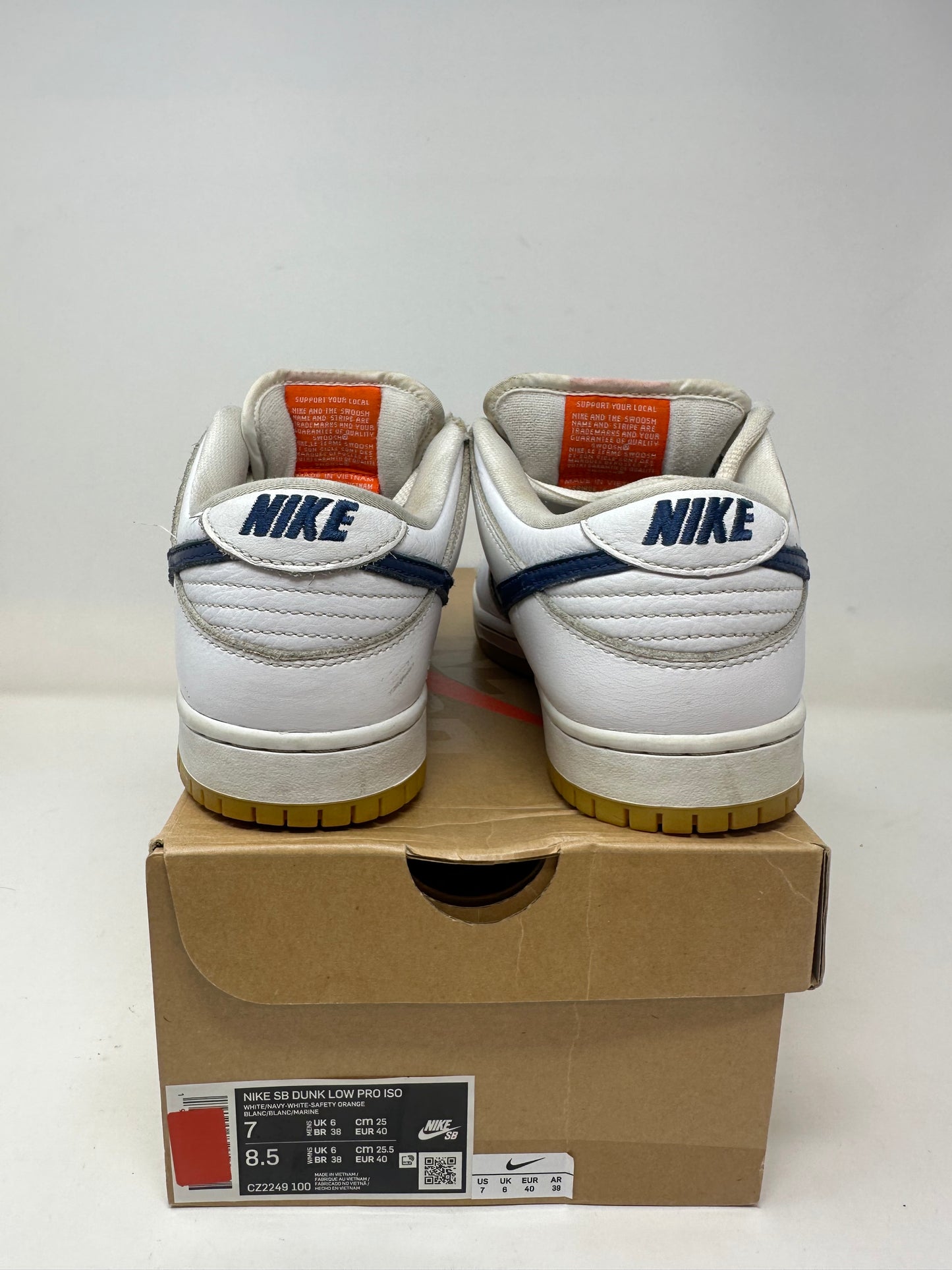 Nike SB Dunk Low “White Navy”