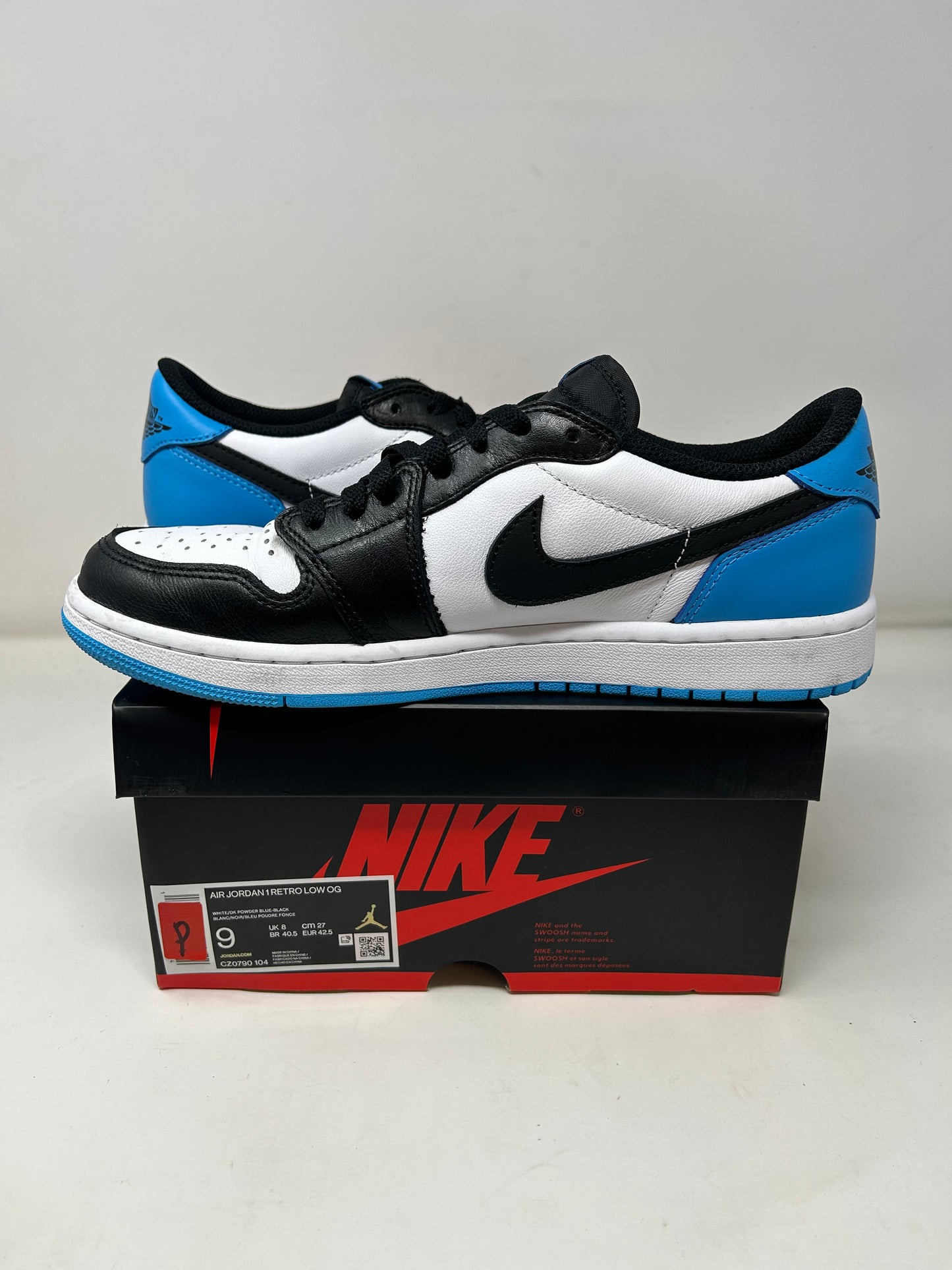 Jordan 1 Low “Powder Blue”