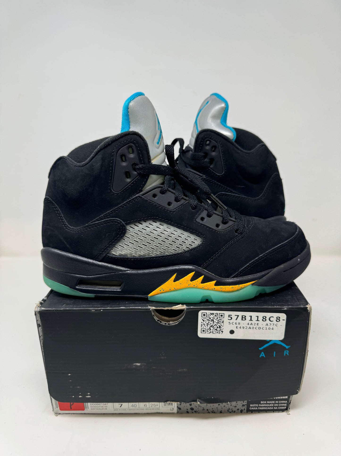 Jordan 5 “Aqua”