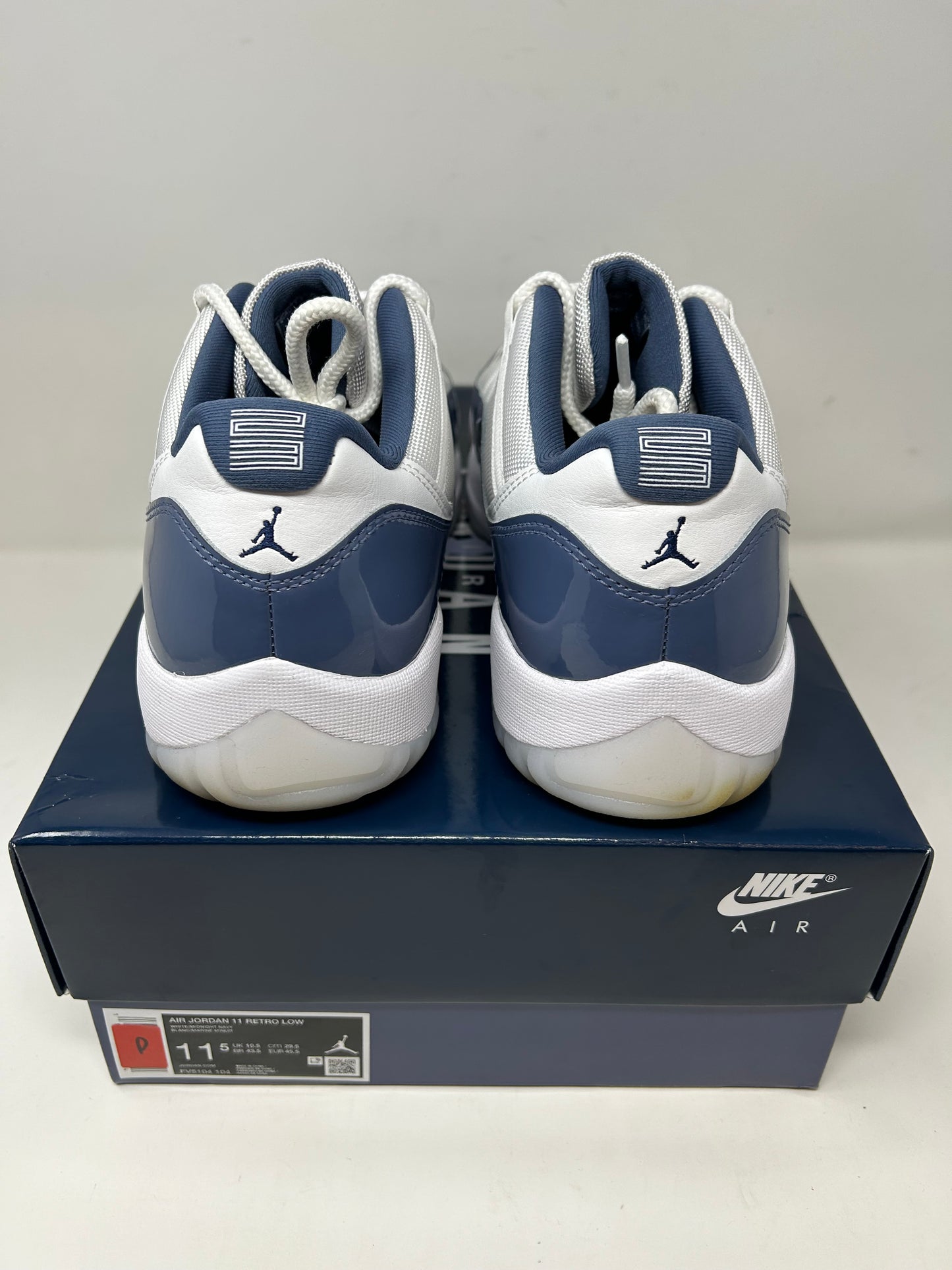 Jordan 11 Low “Diffused Blue”