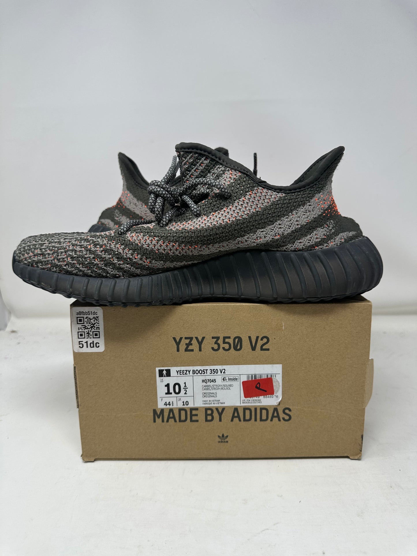 Adidas Yeezy 350 “Carbon Beluga”