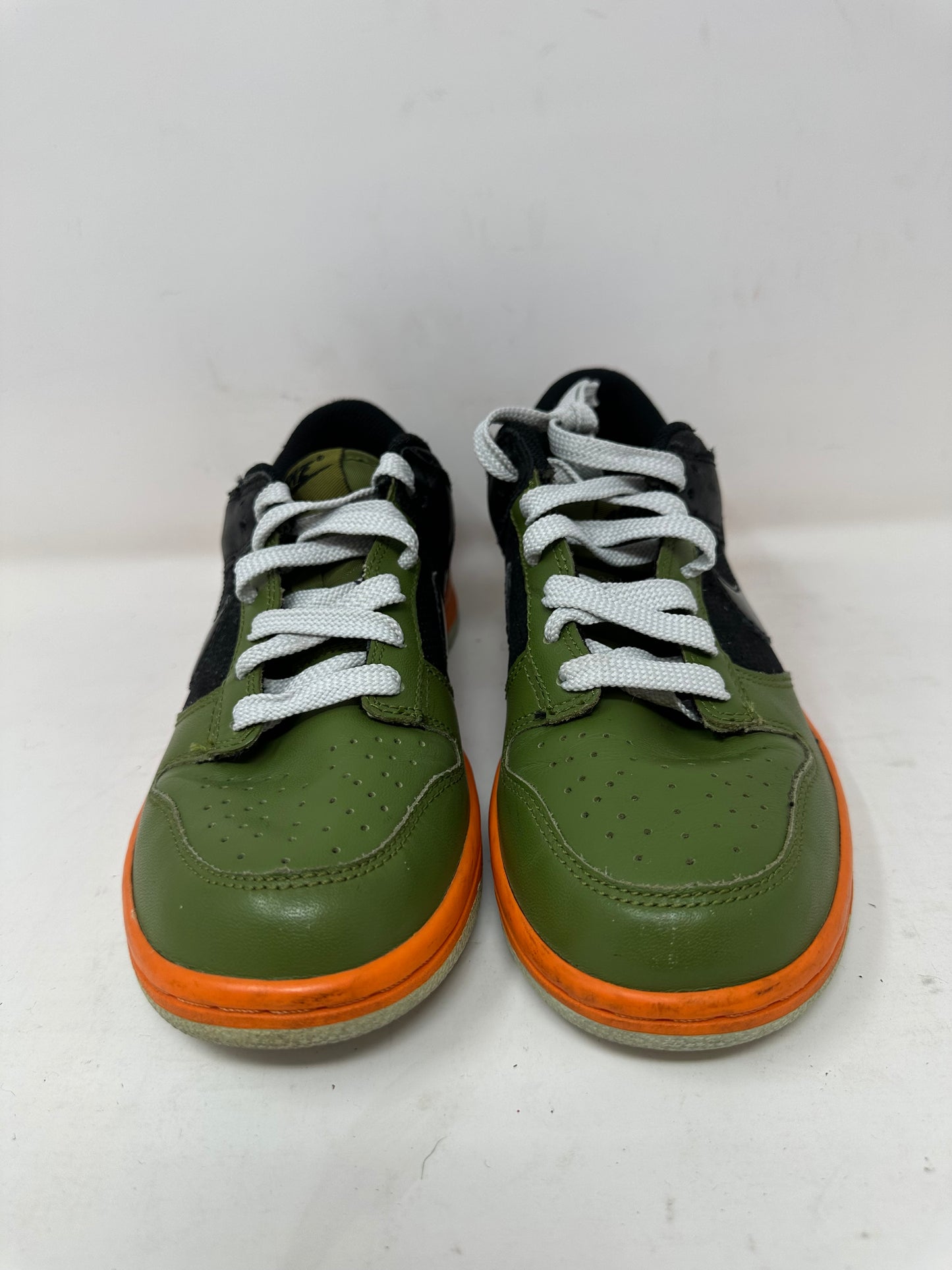 Nike Dunk Low “Green Mandarin”