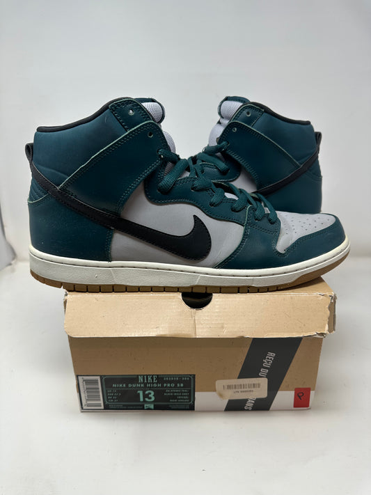 Nike SB Dunk High “Dark Atomic Teal”