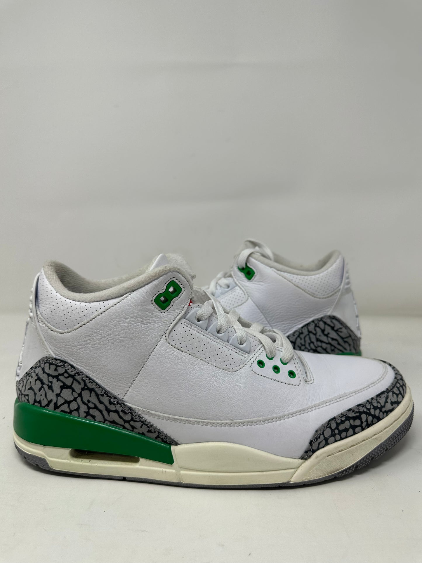 Jordan 3 Women’s “Lucky Green”