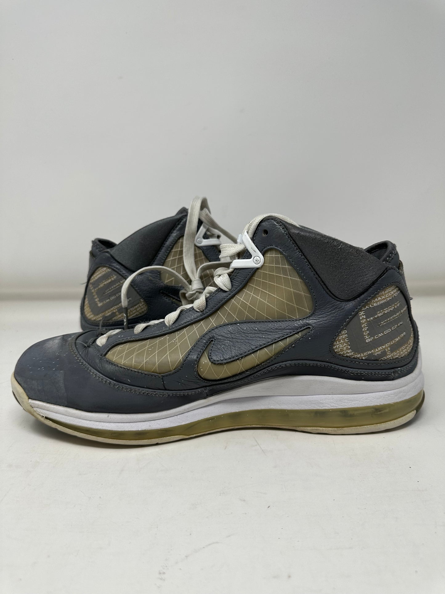 Nike Lebron 7 “Cool Grey”