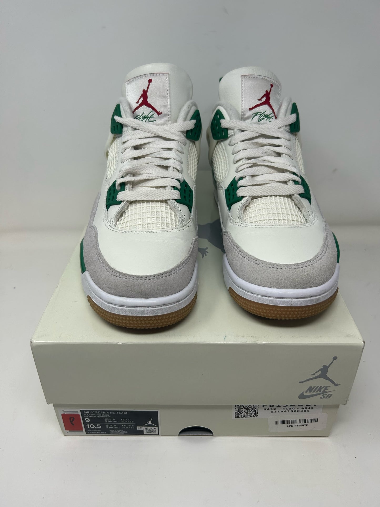 Jordan 4 SB “Pine Green”