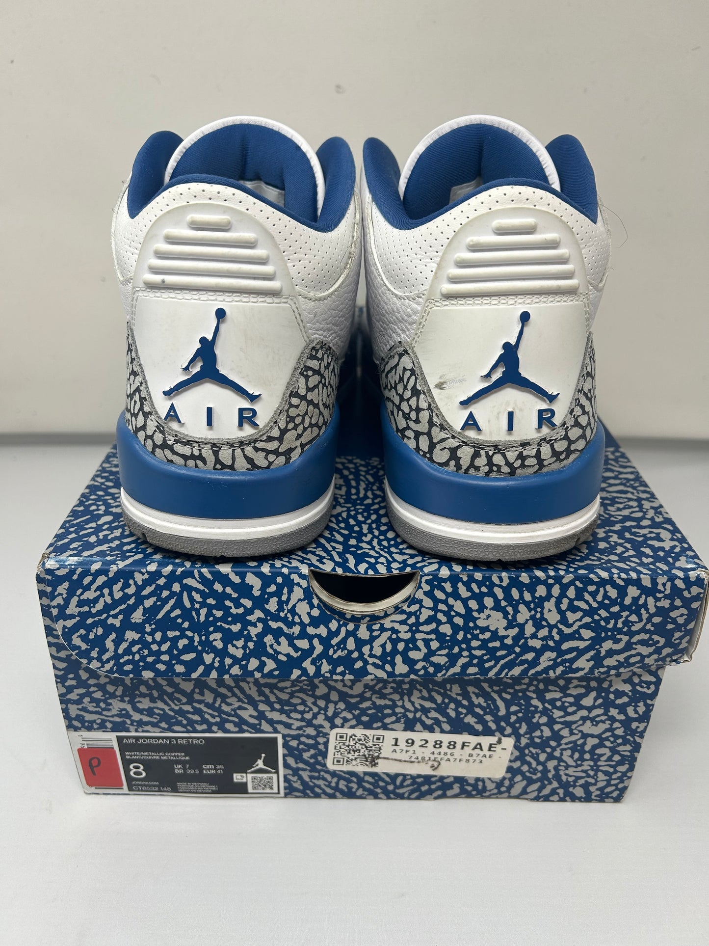 Jordan 3 “Wizard”