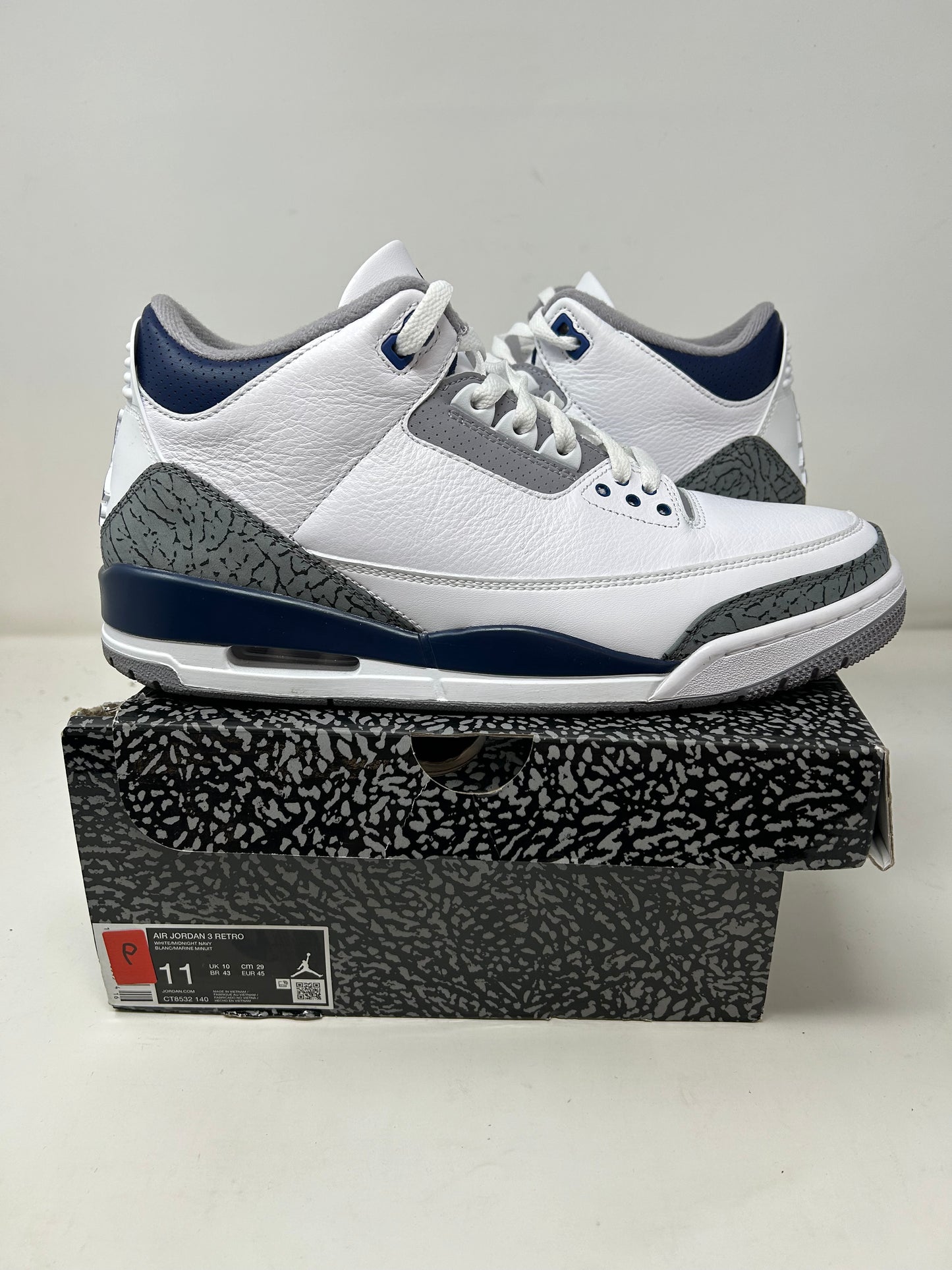 Jordan 3 “Midnight Navy”