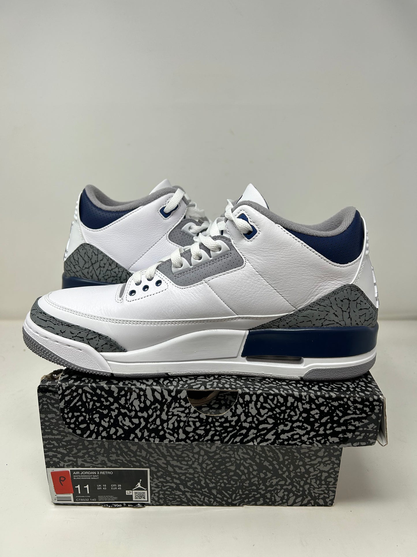 Jordan 3 “Midnight Navy”