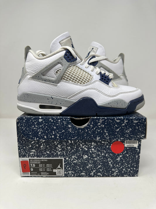 Jordan 4 “Midnight Navy”