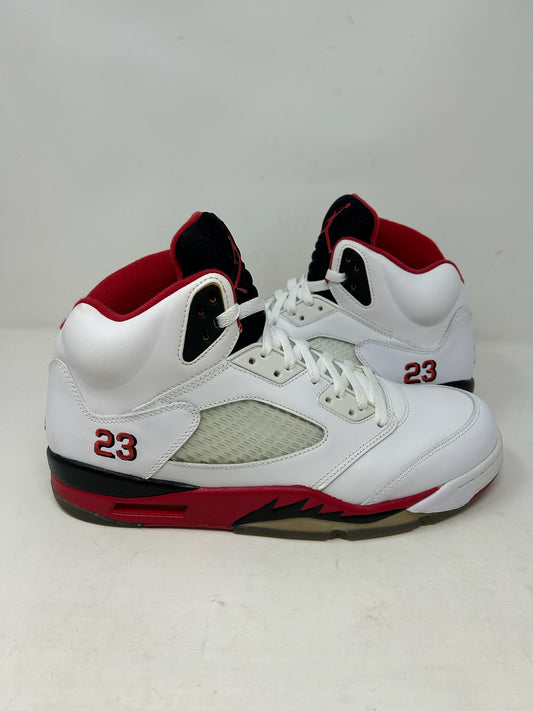 Jordan 5 (2013) “Fire Red”