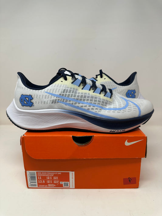 Nike Zoom Pegasus “UNC”