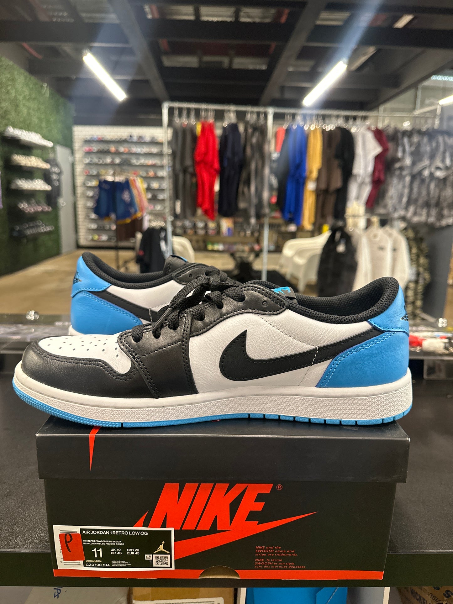 Jordan 1 Low OG “UNC”