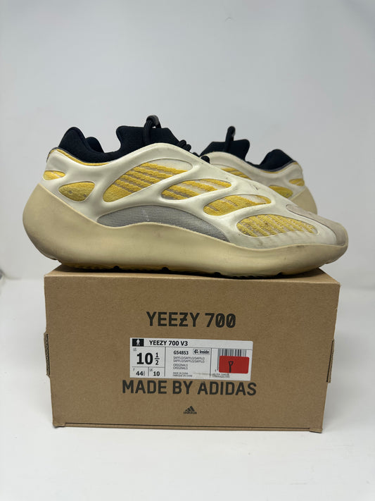 Adidas Yeezy 700 “Safflower”